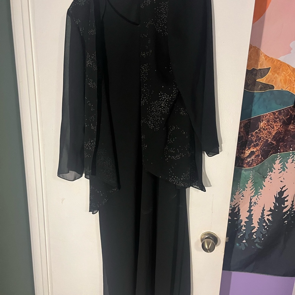 Elegant Black Long Sleeve Dress